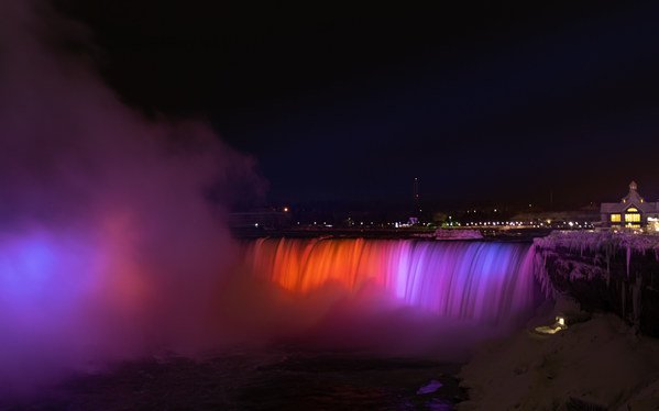 Canada Niagara Falls - Credit_Lucas Claxton - GiantShoeCreative