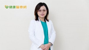 腳腫如蚯蚓又痠麻　輕鬆擺脫靜脈曲張就靠「它」
