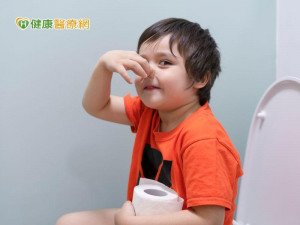 寶寶何時該戒尿布？　專家：２歲以前是關鍵
