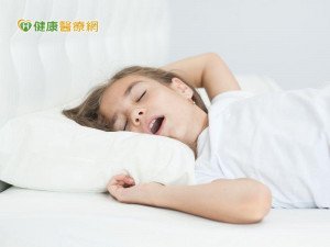 鼻子不舒服睡覺常打鼾　嚴重恐心衰竭猝死