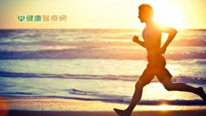 穩定地增加運動強度　最有利於心臟健康